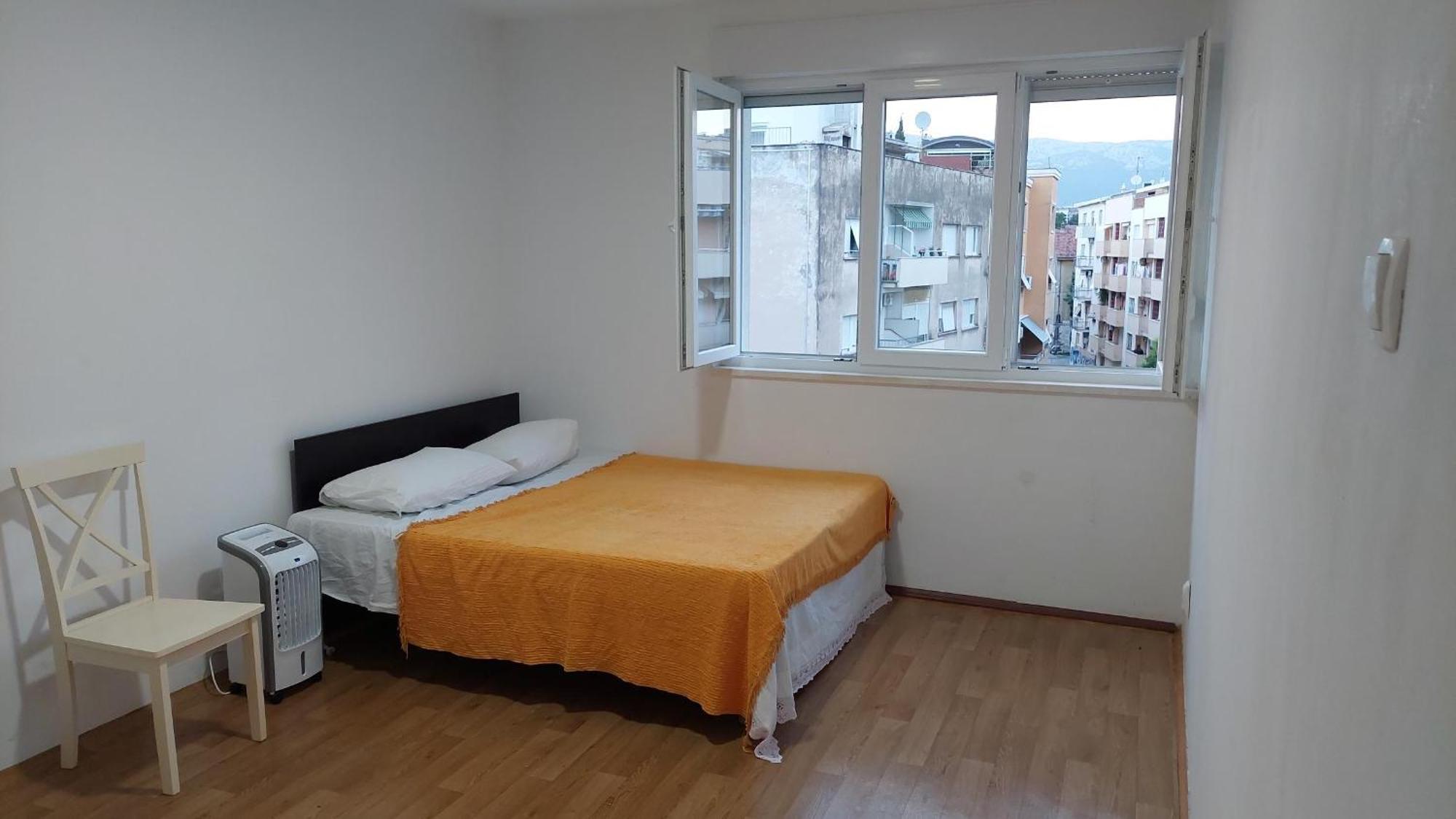 Room With Private Toilet And Terrace In City Center In Shared Apartment Split Bagian luar foto